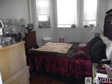 Main picture of 159 Kelton St