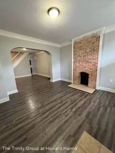 Main picture of 884 E Livingston Ave