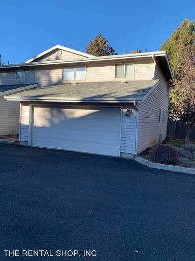 Main picture of 1801 NE Purcell Blvd