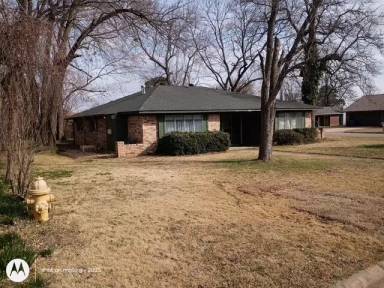 Main picture of 3227 S 54th St
