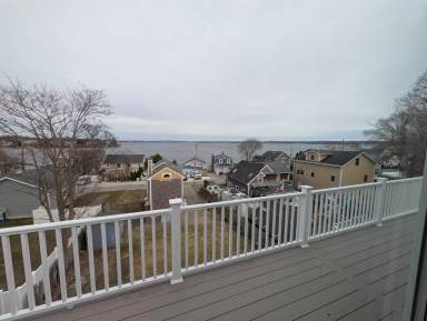 Main picture of 132 Narrows Rd