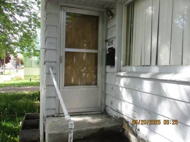 Main picture of 2251 4th St