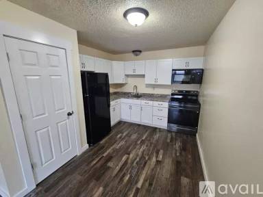 Main picture of 828 Gould St
