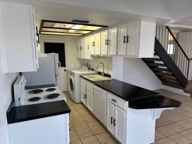 Main picture of 1504 E Indianola Ave