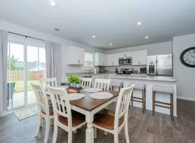 Main picture of 408 Maplestead Farms Ct