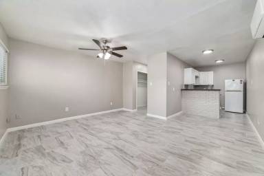 Main picture of 1424 Marshall St