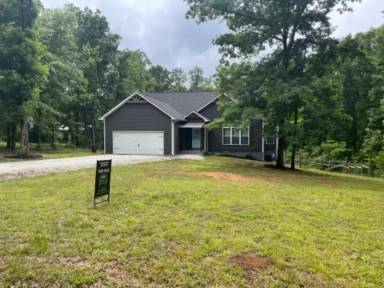 Main picture of 124 Kimberly Rd