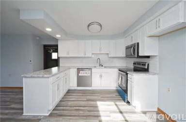 Main picture of 7288 Shawnee Rd