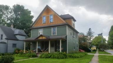 Main picture of 721 Burnett Ave