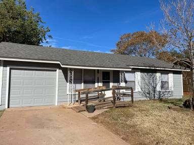 Main picture of 3226 Melinda Ln