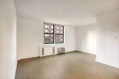 Main picture of 532 2nd Ave