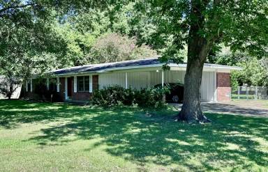 Main picture of 500 Lula Dr