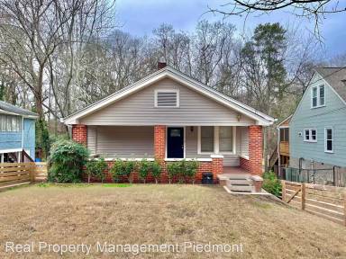Main picture of 1015 Woodland Ave SE