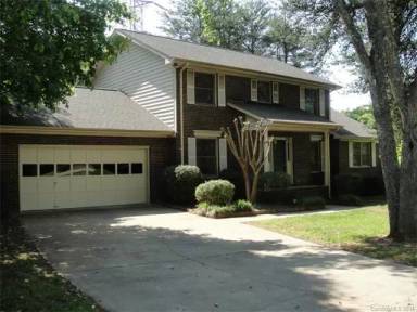 Main picture of 679 Sherwood Pl