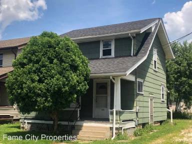 Main picture of 1610 Ohio Ave NE