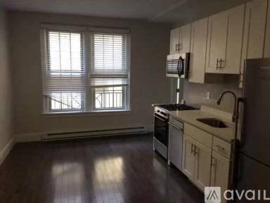 Main picture of 60 Clearway St