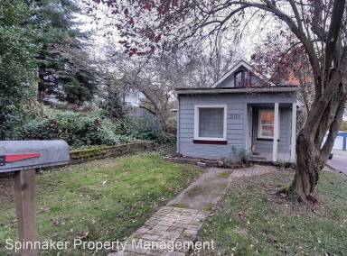 Main picture of 3213 6th Ave