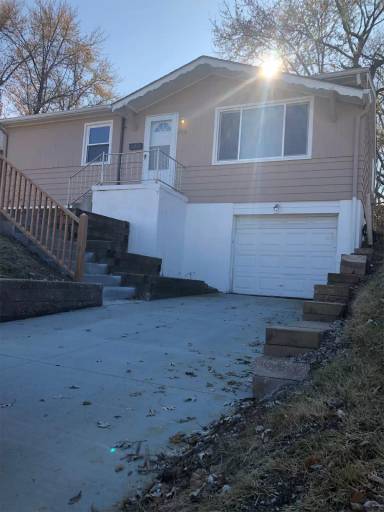 Main picture of 7512 N 34th St