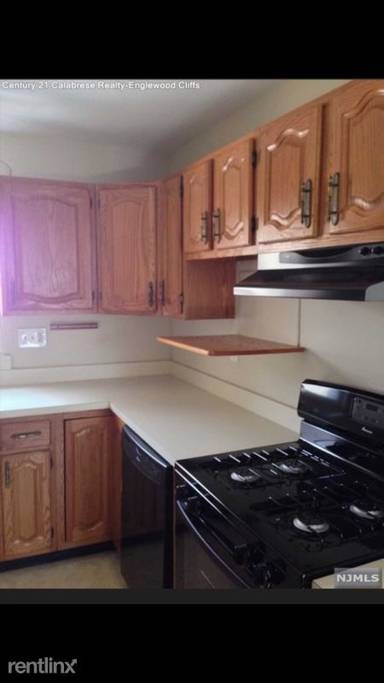 Main picture of 182 Central Ave