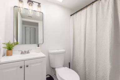 Main picture of 2222 W Morningside Dr