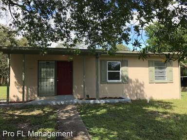 Main picture of 1516 W Floyd Cir
