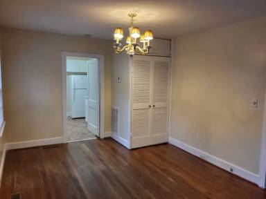 Main picture of 1700 Pecan Ave