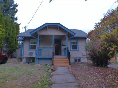 Main picture of 1105 Jefferson St NE