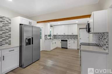 Main picture of 1134 N Foote Ave