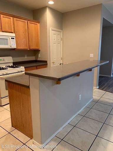 Main picture of 324 Arrowbird Ave