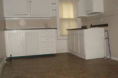 Main picture of 204 Dutton Ave