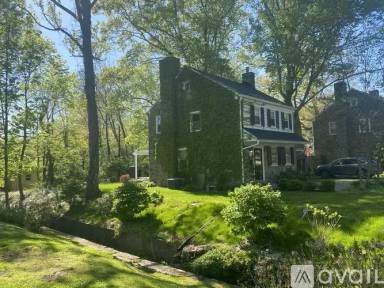 Main picture of 512 E Wynnewood Rd