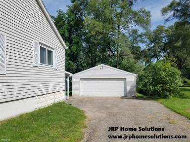 Main picture of 128 Cherry St