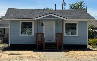 Main picture of 316 Edwards St