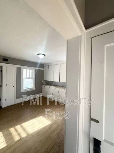 Main picture of 1440 N 28th St