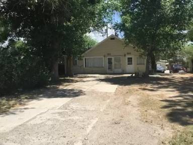 Main picture of 509 1/2 Cedar St