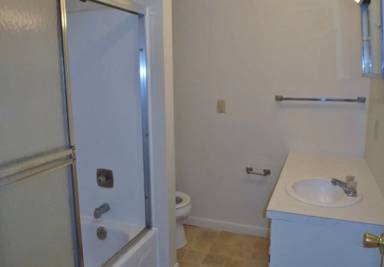 Main picture of 210-214 W High Street Little Arc