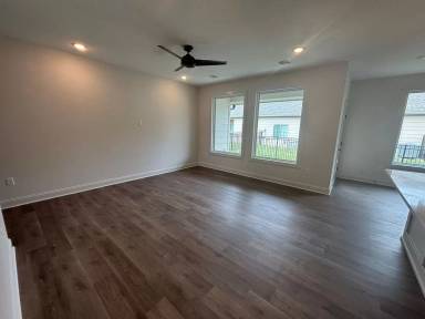 Main picture of 123 N Sheridan Ave