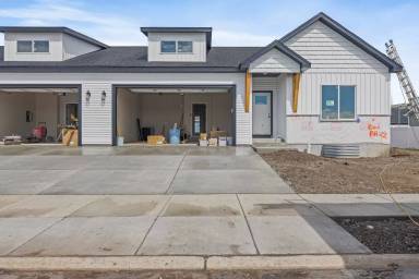 Main picture of 659 S Idaho Ave