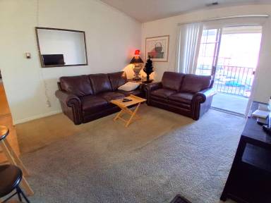 Main picture of 146 W Cougar Blvd