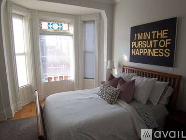 Main picture of 2772 N Lincoln Ave