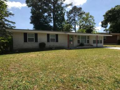 Main picture of 421 Barnhill Dr