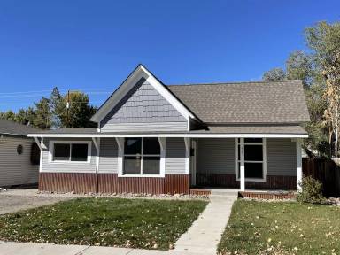 Main picture of 425 S 5th St
