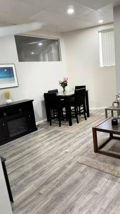 Main picture of 465 Blossom Rd