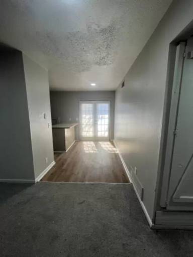 Main picture of 821 E Wayne Ave
