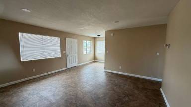 Main picture of 1447 Pumalo St