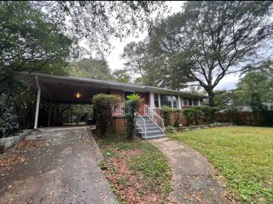 Main picture of 1381 Oakview Cir