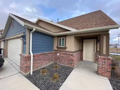 Main picture of 338 W Park View Ln