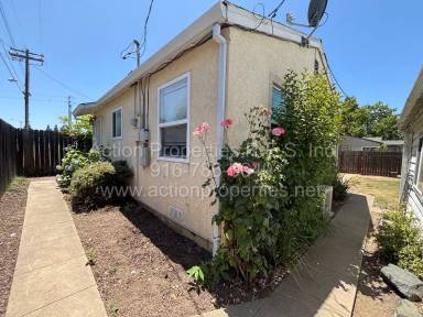 Main picture of 227 1/2 Donner Ave