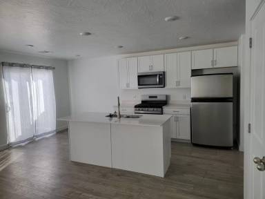 Main picture of 2020 N 350 W