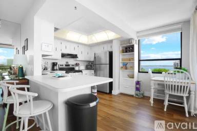 Main picture of 6180 Sun Blvd
